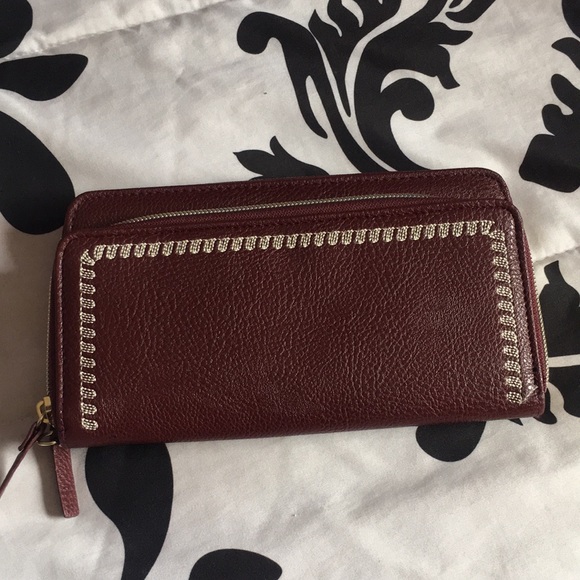 Maroon wallet! - Picture 1 of 3